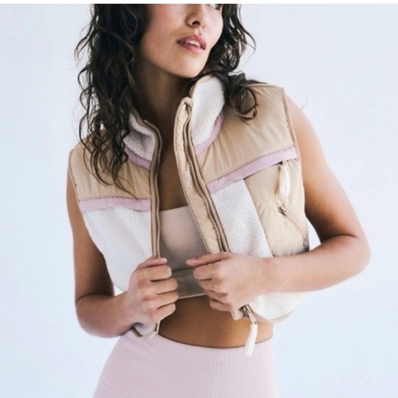 FP Movement Hit The Slopes Vest Cream and Pink Size Medium - Picture 1 of 8